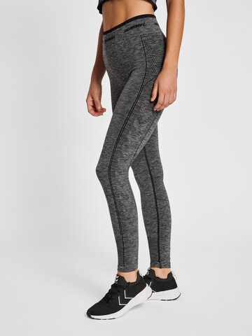 Hummel Skinny Sportbroek 'CAMI' in Zwart