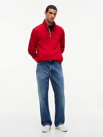 TOMMY HILFIGER Sweatshirt in Rot