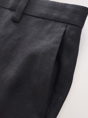 Next Slimfit Hose in Schwarz