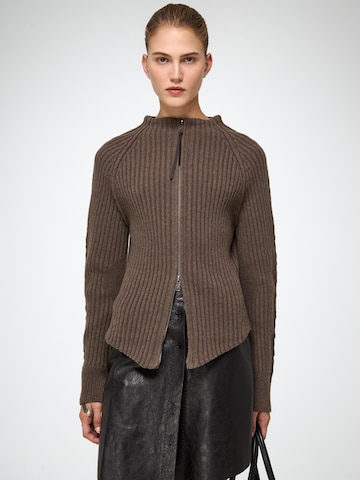 V S P Cardigan 'Dulcie' i brun