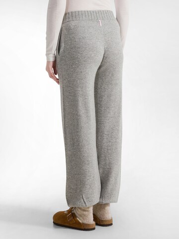 DEHA Slim fit Trousers in Grey