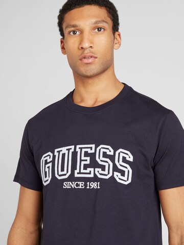 T-Shirt GUESS en bleu