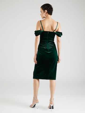 Rochie de cocktail de la Lipsy pe verde