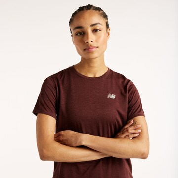 new balance Functioneel shirt 'Athletics T-Shirt' in Bruin