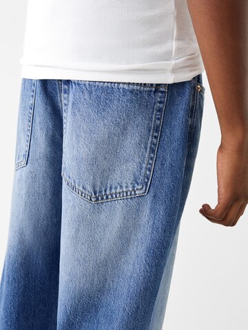 Loosefit Jeans di Bershka in blu