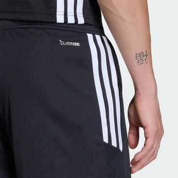 ADIDAS PERFORMANCE Regularen Športne hlače 'Tiro 26 Essentials' | črna barva
