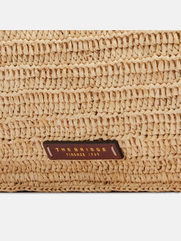 The Bridge Shopper in Bruin