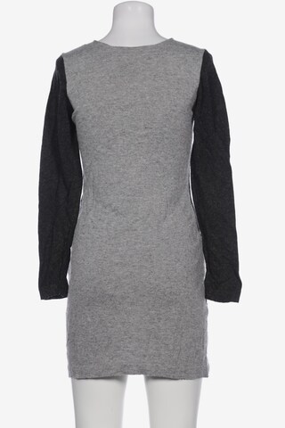Qiero Dress in S in Grey