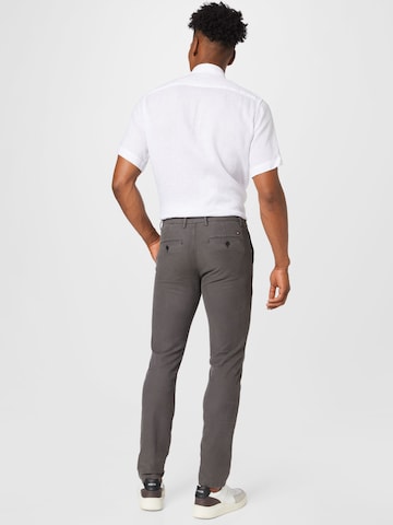 TOMMY HILFIGER Slimfit Hose 'BLEECKER' in Grau