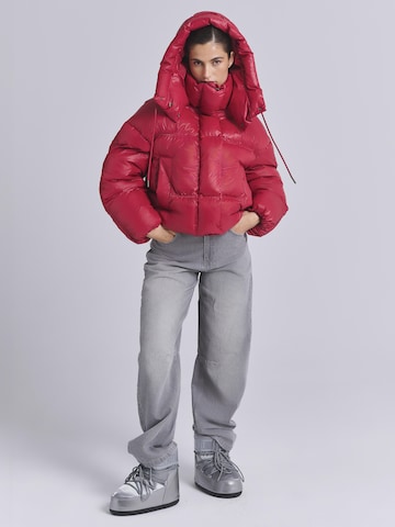 AEMMI Winter Jacket in Red