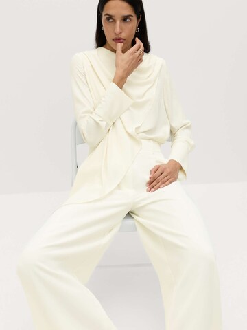 Wide leg Pantaloni di Marks & Spencer in beige