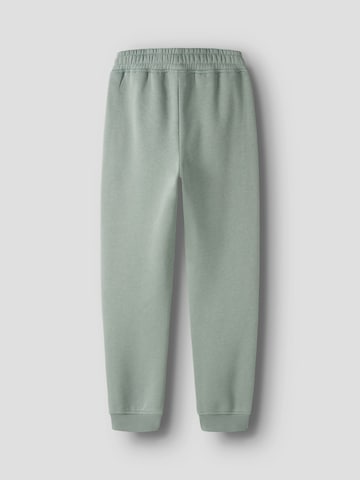 NAME IT - Tapered Pantalón en verde
