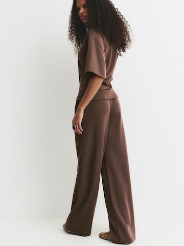 Pull&Bear Wide leg Trousers in Brown
