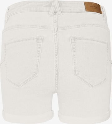 VERO MODA Slimfit Shorts 'LUNA' in Weiß