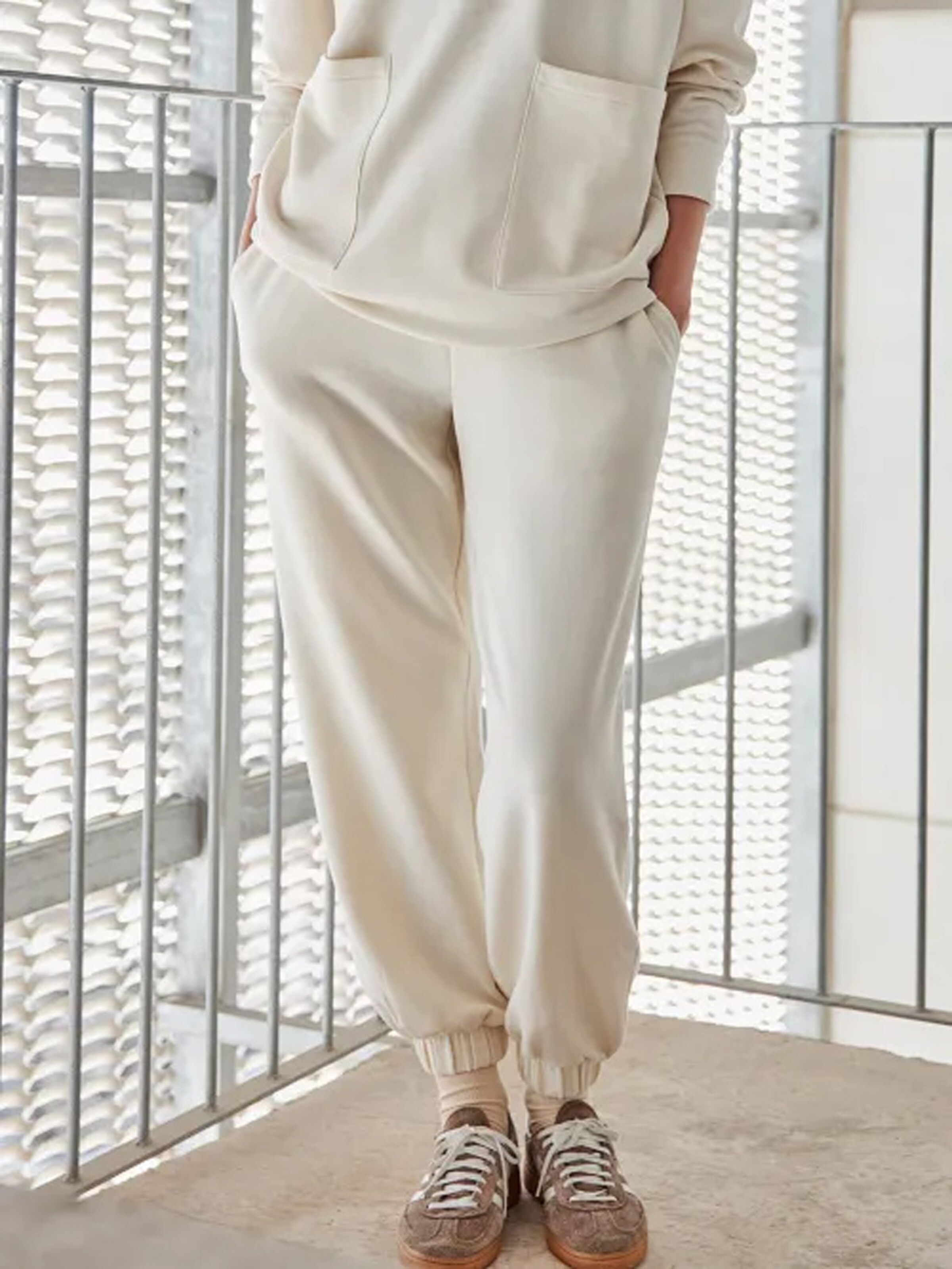 Effilé Pantalon Gisela en beige