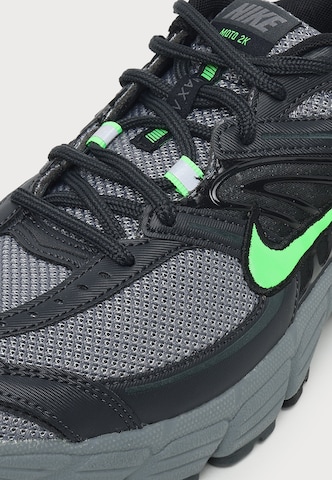 Nike Sportswear - Zapatillas deportivas bajas 'AIR MAX MOTO 2K' en gris