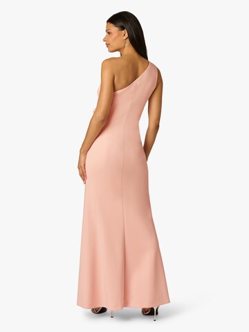 Adrianna Papell Avondjurk 'Petite Scuba Rosette Long Gown' in Roze