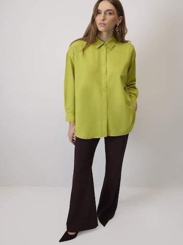 Touche Prive Shirt in Green