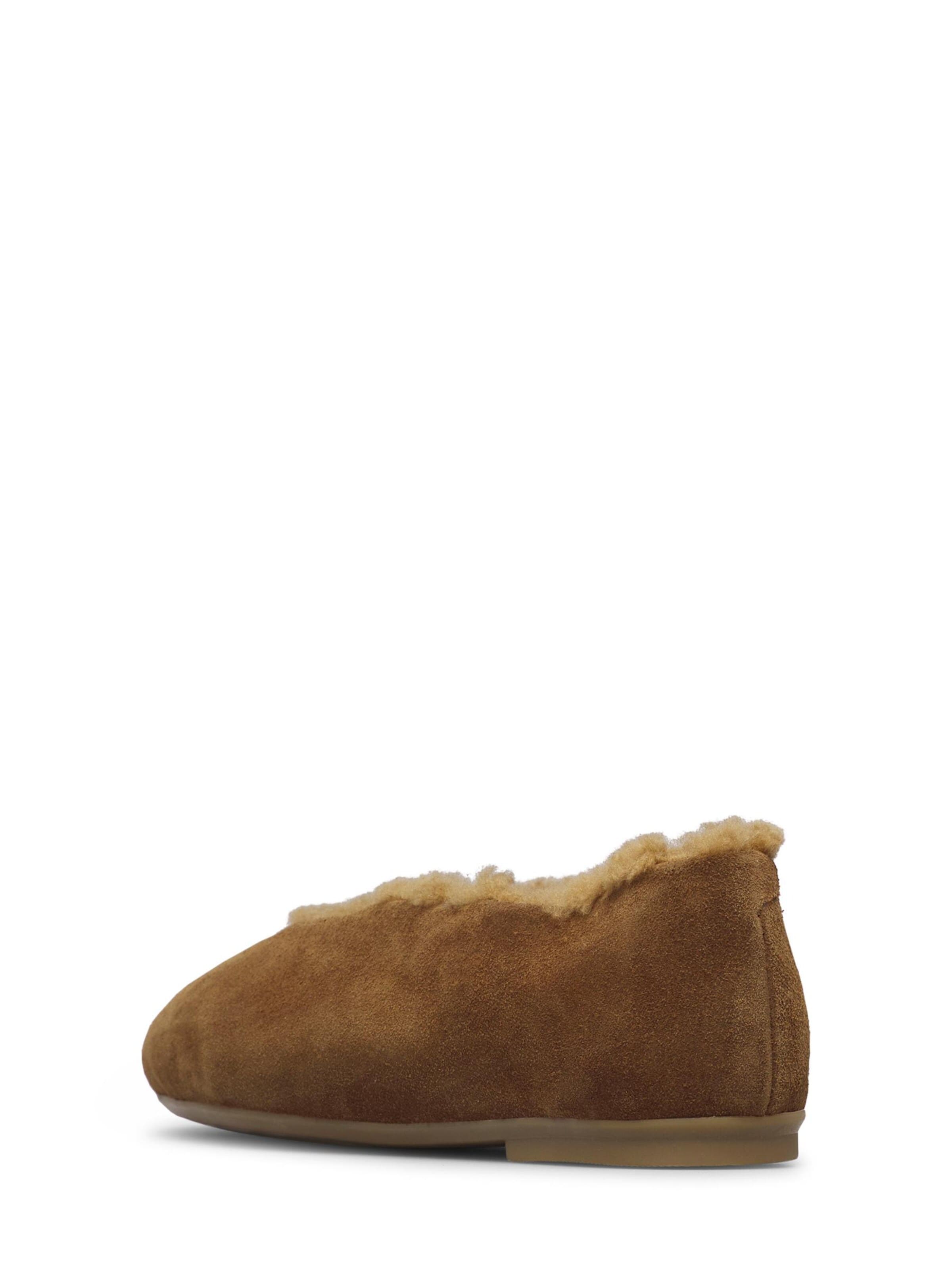 Voile blanche Ballerina 'DOMITILLA FUR' in Bruin