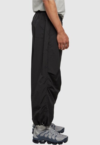 Tapered Pantaloni di Urban Classics in nero