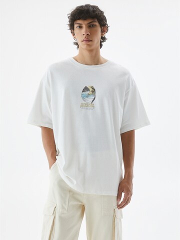 Pull&Bear Shirt in White: front