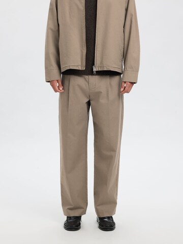 SELECTED Regular Pants in Grey: front