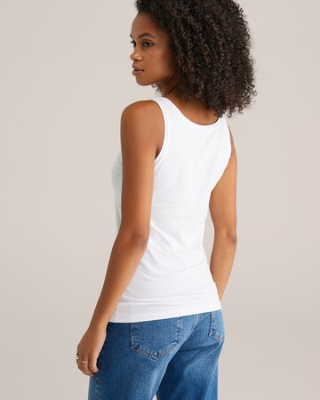 WE Fashion Top – bílá