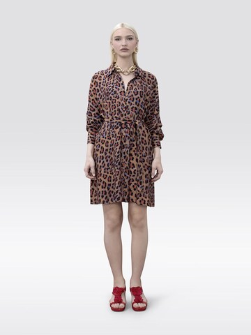 Lola Casademunt Puseromekko värissä ruskea