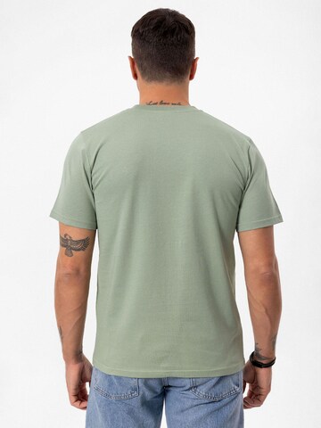 Tricou de la Moxx Paris pe verde