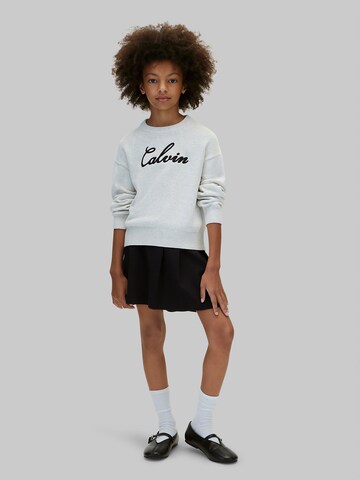 Calvin Klein Jeans Pullover in Grau