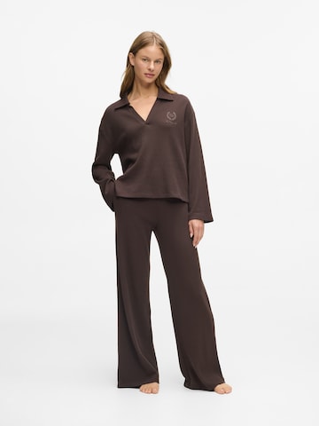 Regular Pantaloni 'CREST' de la Karl Lagerfeld pe maro