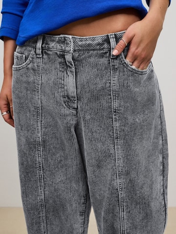 Next - Barrel Pantalón en gris