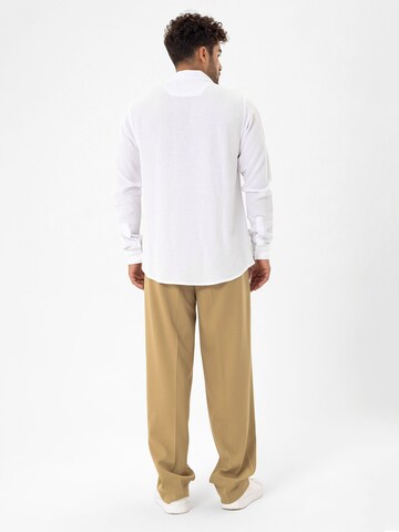 Coupe regular Chemise Dandalo en blanc
