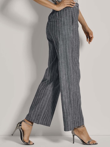 MADELEINE Wide Leg Hose in Blau
