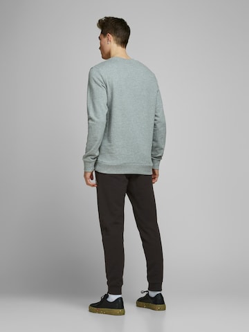 JACK & JONES Tapered Παντελόνι 'Gordon Shark' σε μαύρο