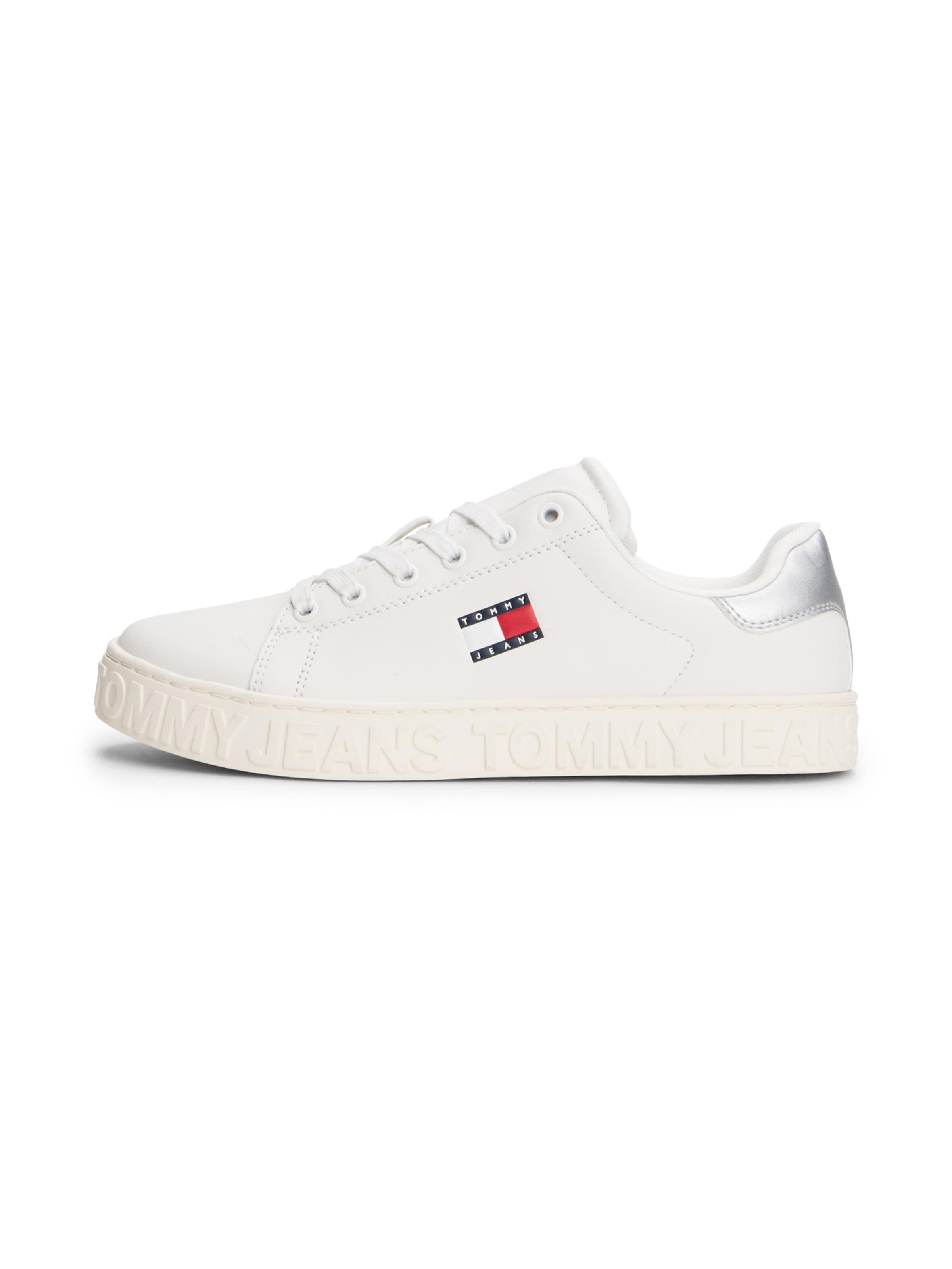 Sneaker low 'Essential' de la Tommy Jeans pe bej: față