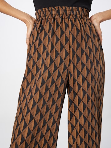 Gestuz Loose fit Trousers 'Lithilde' in Brown