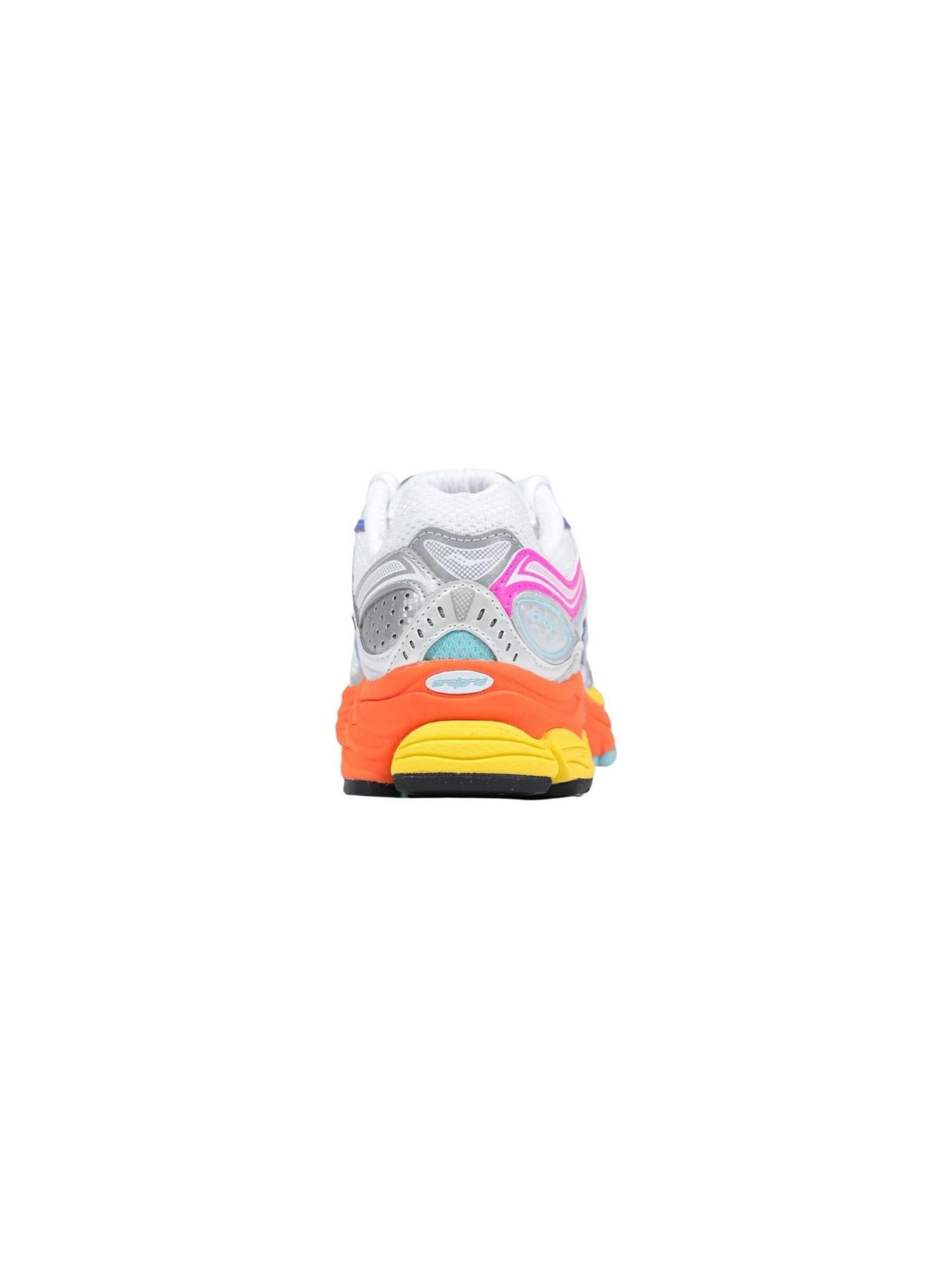 saucony - Zapatillas deportivas bajas 'PROGRID OMNI 9 S70739' en Mezcla de colores