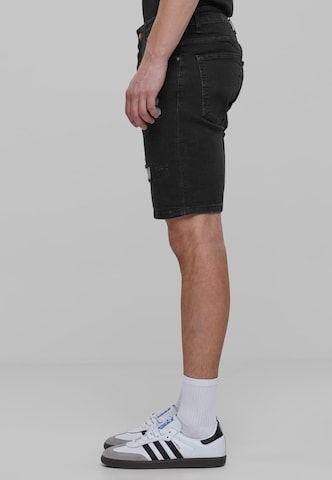 2Y Premium Regular Shorts in Schwarz