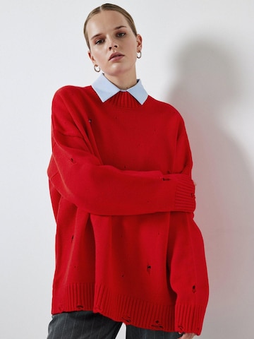 Touché Privé Pullover 'Distressed Knit Sweater'‌ in Rot