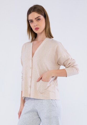 Basics and More Strickjacke 'Natalya' in Beige