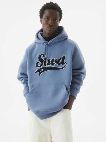 Sweat-shirt Pull&Bear en bleu : devant