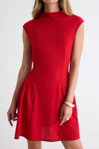 Robe Trendyol en rouge