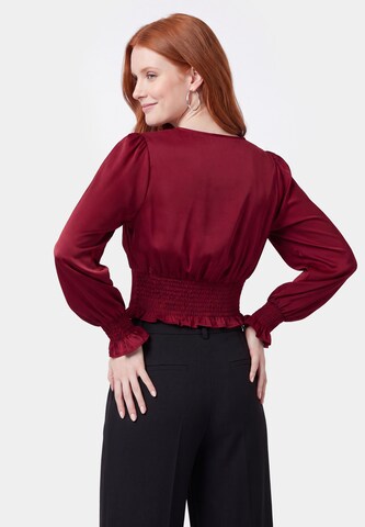 usha BLACK LABEL - Blusa em vermelho