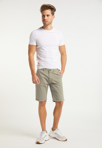 MO Regular Shorts in Beige