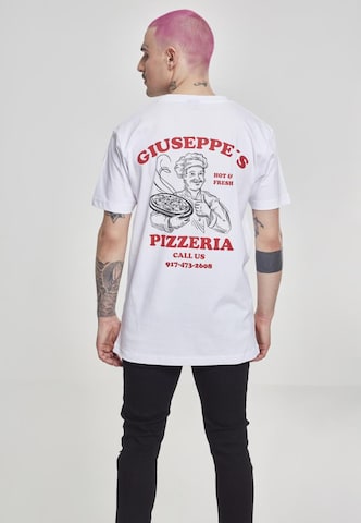 Maglietta 'Giuseppe's Pizzeria' di Mister Tee in bianco