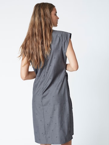 co'couture Kleid 'Saga' in Grau