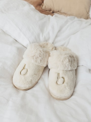 Pantoufle B by Ted Baker en beige