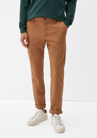 s.Oliver Slim fit Chino trousers in Beige: front