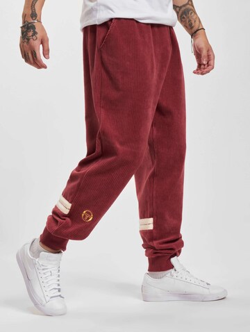 Sergio Tacchini Tapered Sportbroek 'Orion' in Rood: voorkant